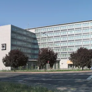 Nh Frankfurt Niederrad Отель