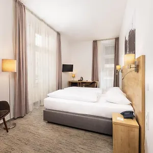 Ring 3*, Budapest Hungary